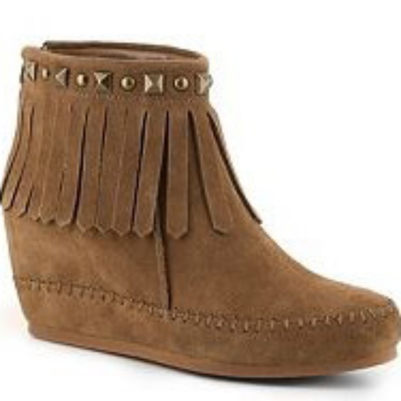 Crown Vintage Light Brown Fringe Ankle Boots
